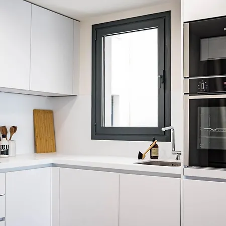 Inf42m- Modern Apartment, Families Only Apartment Estepona