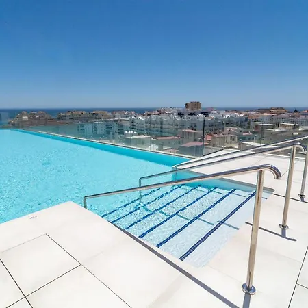 Inf42m- Modern Apartment, Families Only Apartment Estepona